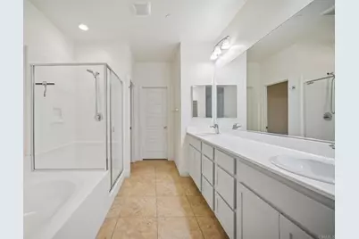2487 Ascending Oaks Lane #1, Simi Valley, CA 93063 - Photo 5
