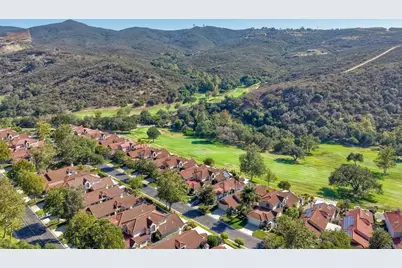 29118 Laurel Valley Dr, Vista, CA 92084 - Photo 47