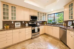 29118 Laurel Valley Dr, Vista, CA 92084 - Photo 9