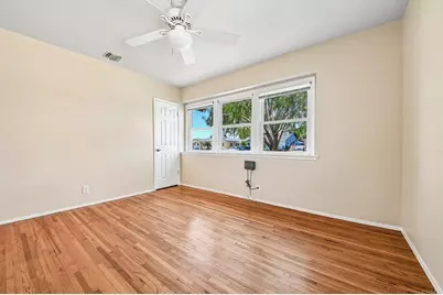 8121 Adoree, Downey, CA 90242 - Photo 17