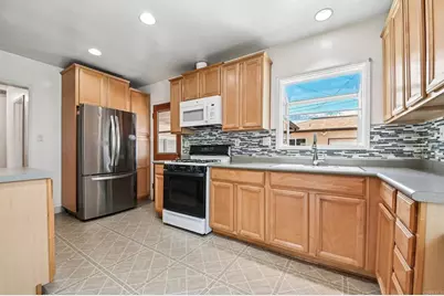 8121 Adoree, Downey, CA 90242 - Photo 9