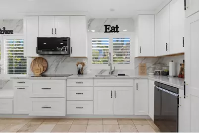 10629 Meadow Glen Way E, Escondido, CA 92026 - Photo 5