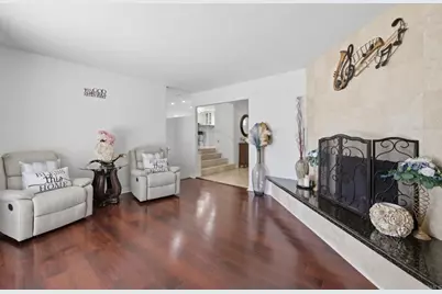 10629 Meadow Glen Way E, Escondido, CA 92026 - Photo 17