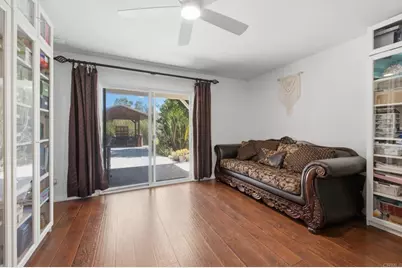 10629 Meadow Glen Way E, Escondido, CA 92026 - Photo 23