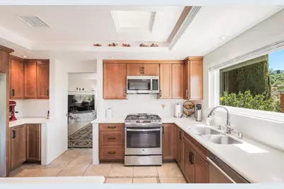 2668 Sugarpine Ln, Fallbrook, CA 92028 - Photo 9