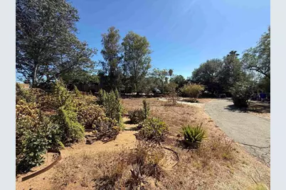 231 S Stage Coach Lane, Fallbrook, CA 92028 - Photo 5