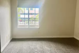 8889 Caminito Plaza Centro, San Diego, CA 92122 - Photo 9