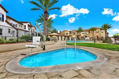 1087 Delpy View, Vista, CA 92084 - Photo 19