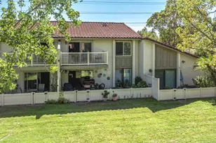 1976 Fairlee Dr, Encinitas, CA 92024 - Photo 25