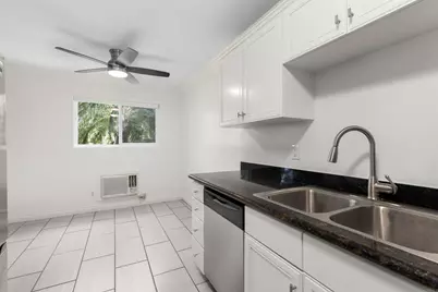156 Avenida Descanso #C, Oceanside, CA 92057 - Photo 13