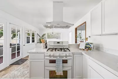 916 Sunset Dr, Vista, CA 92081 - Photo 11