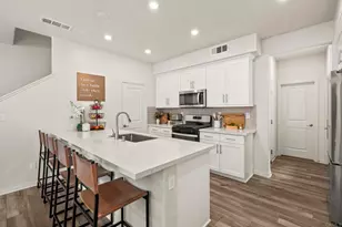 1513 Meriwood Wy, Vista, CA 92083 - Photo 9