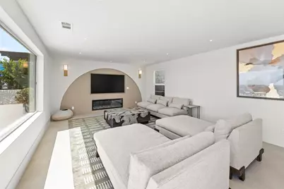 3080 Lloyd Street, San Diego, CA 92117 - Photo 11