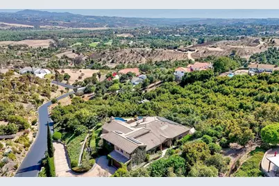 2484 Dos Lomas, Fallbrook, CA 92028 - Photo 67