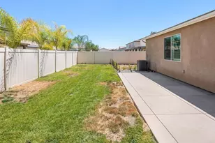 34092 Coventry Ln, Winchester, CA 92596 - Photo 35