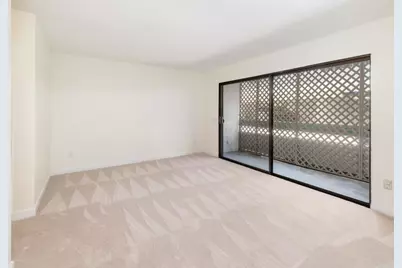 2304 Altisma Way #108, Carlsbad, CA 92009 - Photo 15