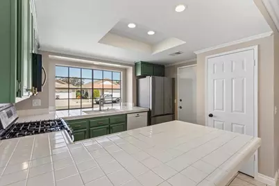 2332 Briarwood Place, Escondido, CA 92026 - Photo 7