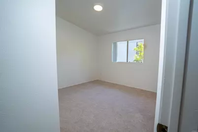 569 E Street #14, Chula Vista, CA 91910 - Photo 37