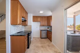 569 E St, Chula Vista, CA 91910 - Photo 17