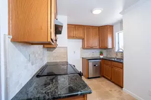 569 E St, Chula Vista, CA 91910 - Photo 15