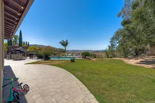 3737 35 Cedar Vale Way, Fallbrook, CA 92028 - Photo 19