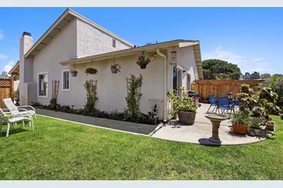 809 Caminito Del Reposo, Carlsbad, CA 92011 - Photo 39