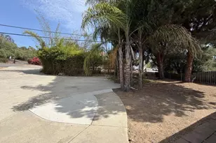1119 Monte Vista Dr, Vista, CA 92084 - Photo 3