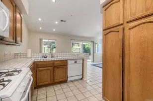 1826 Spyglass Cir, Vista, CA 92081 - Photo 23