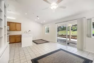 1826 Spyglass Cir, Vista, CA 92081 - Photo 15
