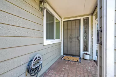 1826 Spyglass Cir, Vista, CA 92081 - Photo 7