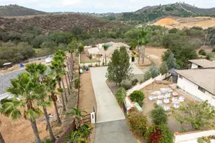 29979 Robbie Ln, Vista, CA 92084 - Photo 15