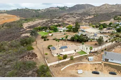 29979 Robbie Lane, Vista, CA 92084 - Photo 23