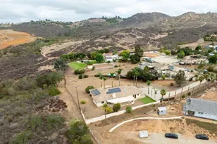 29979 Robbie Ln, Vista, CA 92084 - Photo 23
