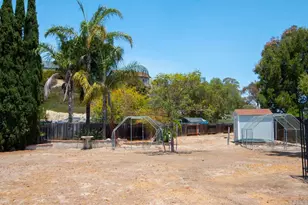 1417 Grey Oaks Ct, Oceanside, CA 92056 - Photo 27