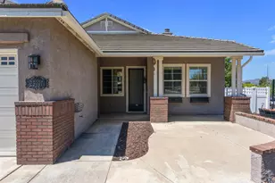 23997 Orleans Ln, Murrieta, CA 92562 - Photo 3