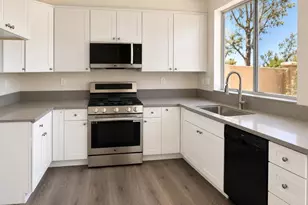9453 Questa Pointe, San Diego, CA 92126 - Photo 9