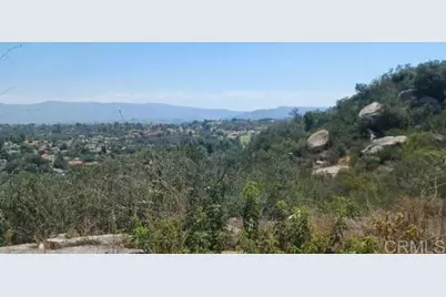 10050 Tall Oak Drive, Escondido, CA 92026 - Photo 1