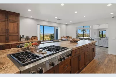 4280 Los Vecinos, Fallbrook, CA 92028 - Photo 9