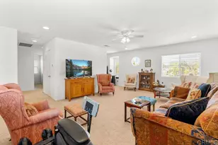 1043 Greenway Rd, Oceanside, CA 92057 - Photo 35