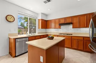 1043 Greenway Rd, Oceanside, CA 92057 - Photo 15