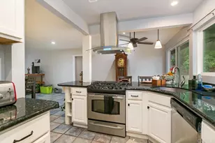 1388 Peacock Blvd, Oceanside, CA 92056 - Photo 13