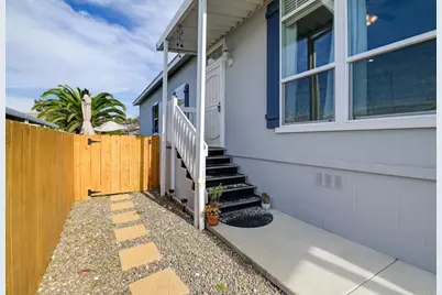 718 Sycamore Avenue ##14, Vista, CA 92083 - Photo 19