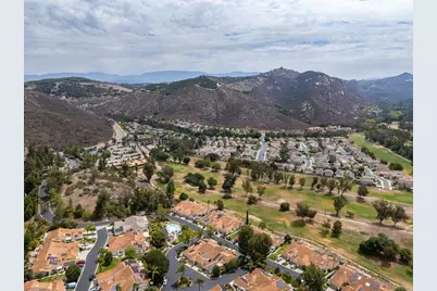 29665 Castle Creek Ln, Escondido, CA 92026 - Photo 37