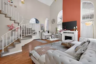 6025 E Hackamore Ln, Anaheim, CA 92807 - Photo 3