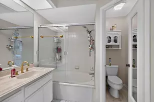 6025 E Hackamore Ln, Anaheim, CA 92807 - Photo 21