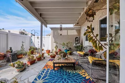 1081 Woodlake Dr, Cardiff by the Sea, CA 92007 - Photo 19