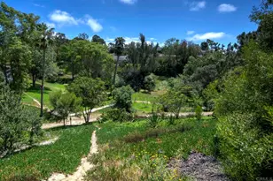 1081 Woodlake Dr, Cardiff by the Sea, CA 92007 - Photo 21