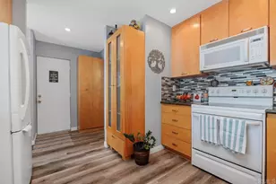1081 Woodlake Dr, Cardiff by the Sea, CA 92007 - Photo 11