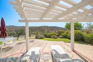 29142 Laurel Valley Dr, Vista, CA 92084 - Photo 3