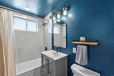 885 Via Felicidad, Vista, CA 92084 - Photo 15